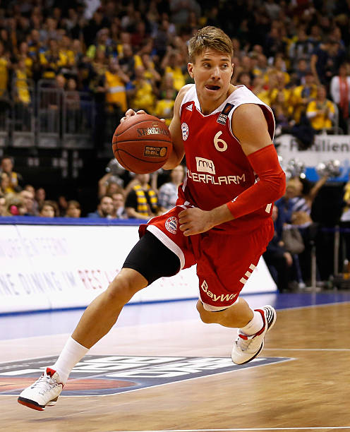 众多目光 众多目光